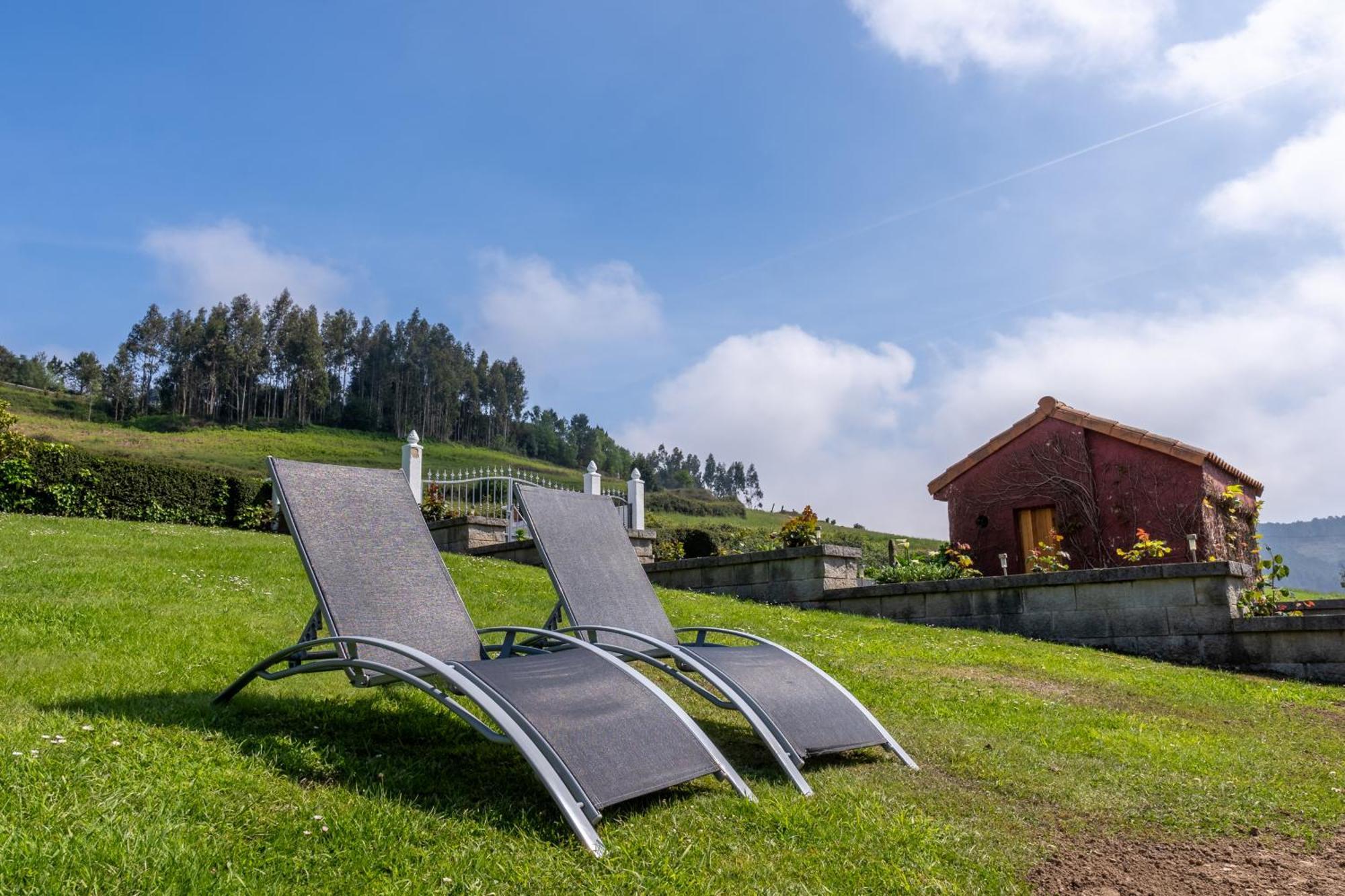 Apartamentos Ondina Soto de Luiña Kültér fotó
