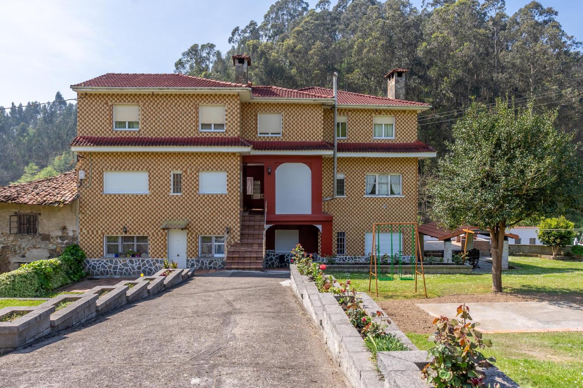 Apartamentos Ondina Soto de Luiña Kültér fotó